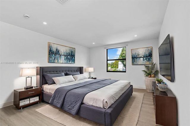 1819 SW 11th Ter, Miami, FL 33135