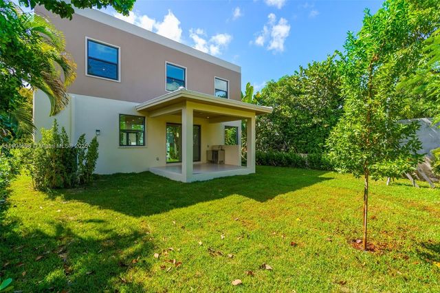 1819 SW 11th Ter, Miami, FL 33135