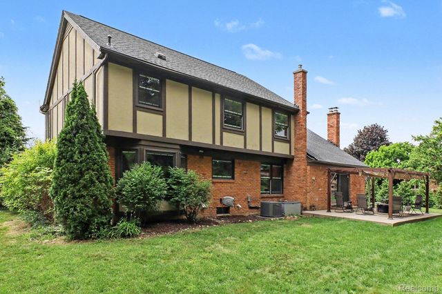 20145 Woodbend Drive, Northville Township, MI 48167