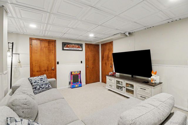 20145 Woodbend Drive, Northville Township, MI 48167