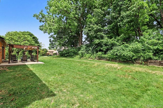 20145 Woodbend Drive, Northville Township, MI 48167