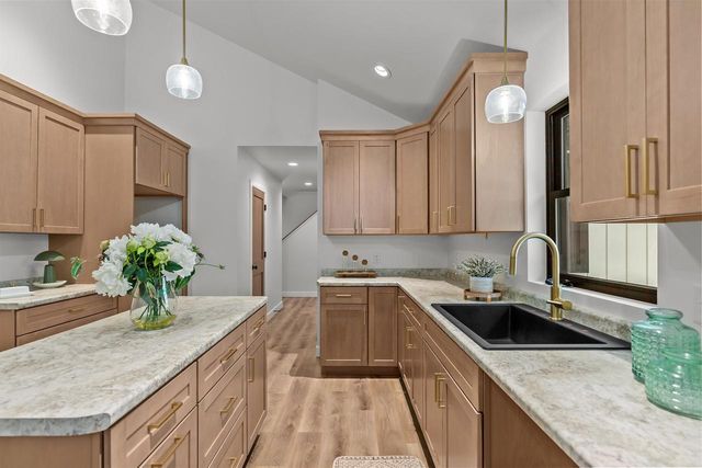 2849 RUSCHFIELD DRIVE, Oshkosh, WI 54904