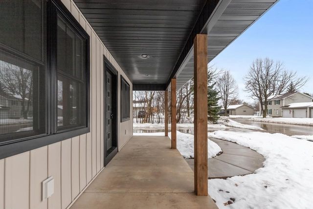 2849 RUSCHFIELD DRIVE, Oshkosh, WI 54904