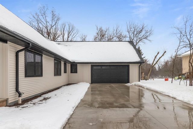 2849 RUSCHFIELD DRIVE, Oshkosh, WI 54904