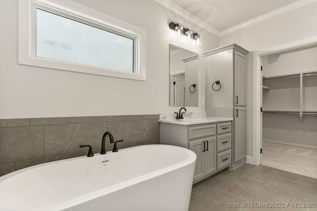 2513 W Twin Oaks Street, Broken Arrow, OK 74012