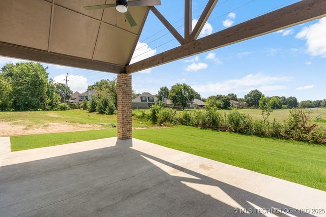 2513 W Twin Oaks Street, Broken Arrow, OK 74012