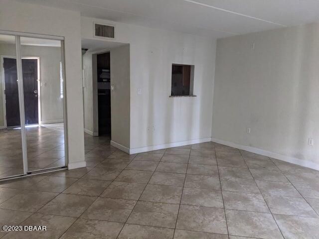 102 S Peninsula Dr Apt 105, Daytona Beach, FL 32118