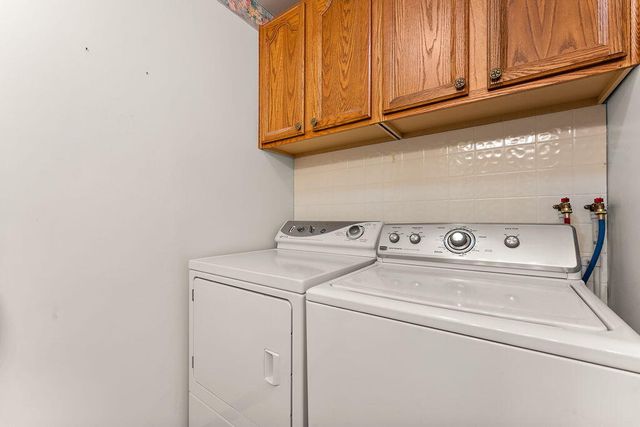 318 N Ohio Street, Hobart, IN 46342