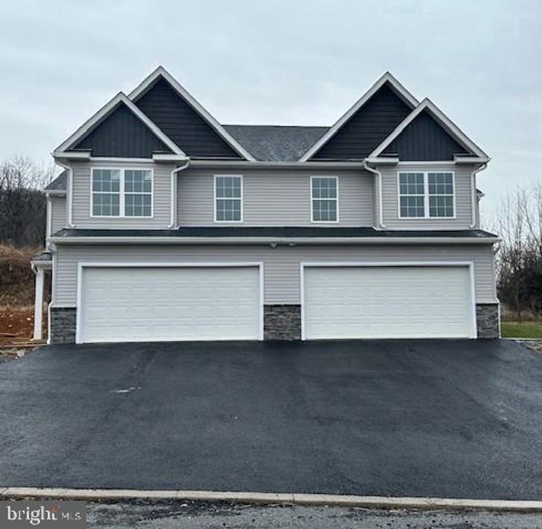 35 ROSALIES WAY, Temple, PA 19560