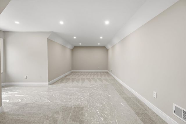 67770 Overlook Trail Drive, Washington Twp, MI 48095