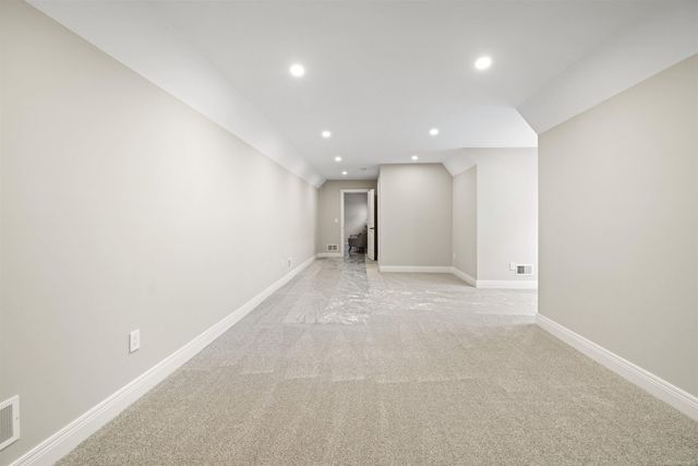 67770 Overlook Trail Drive, Washington Twp, MI 48095