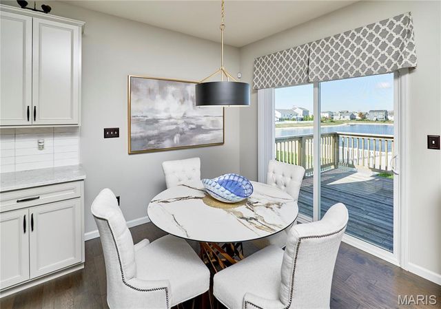 205 Charlestowne Place Drive, St Charles, MO 63301