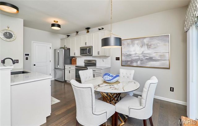 205 Charlestowne Place Drive, St Charles, MO 63301