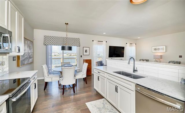 205 Charlestowne Place Drive, St Charles, MO 63301