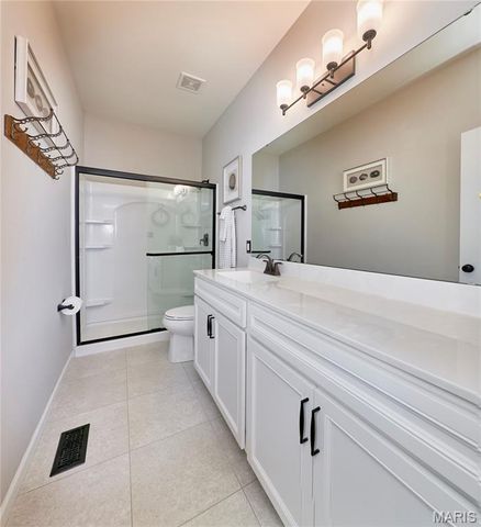 205 Charlestowne Place Drive, St Charles, MO 63301