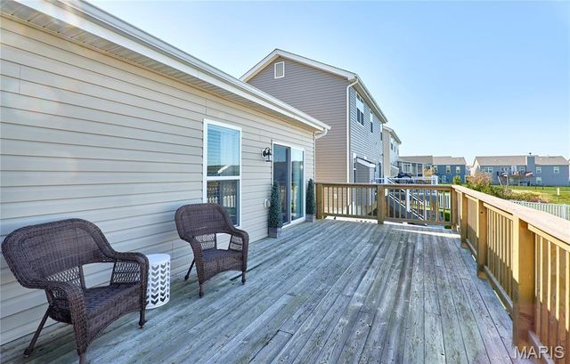 205 Charlestowne Place Drive, St Charles, MO 63301