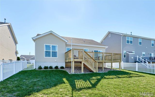 205 Charlestowne Place Drive, St Charles, MO 63301