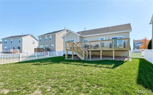 205 Charlestowne Place Drive, St Charles, MO 63301