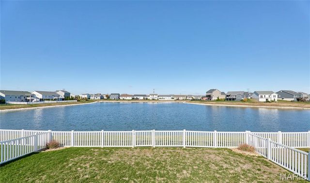 205 Charlestowne Place Drive, St Charles, MO 63301