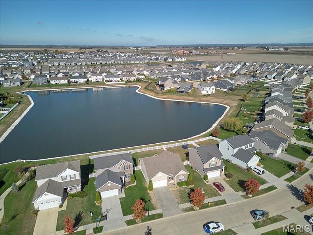 205 Charlestowne Place Drive, St Charles, MO 63301