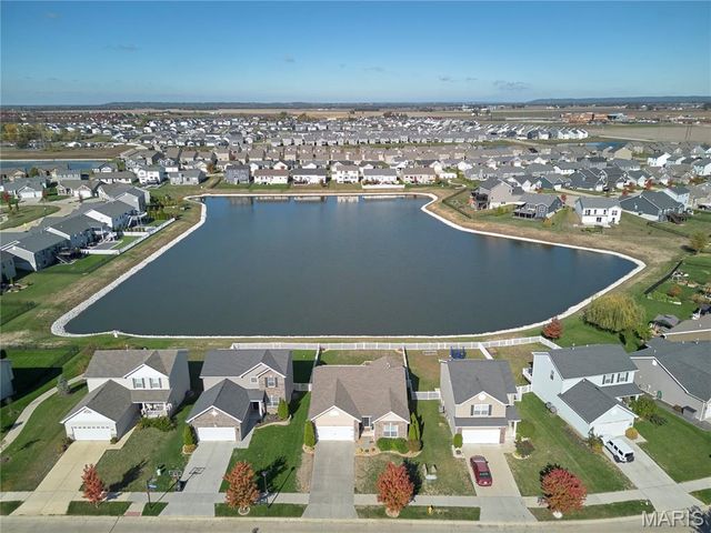 205 Charlestowne Place Drive, St Charles, MO 63301