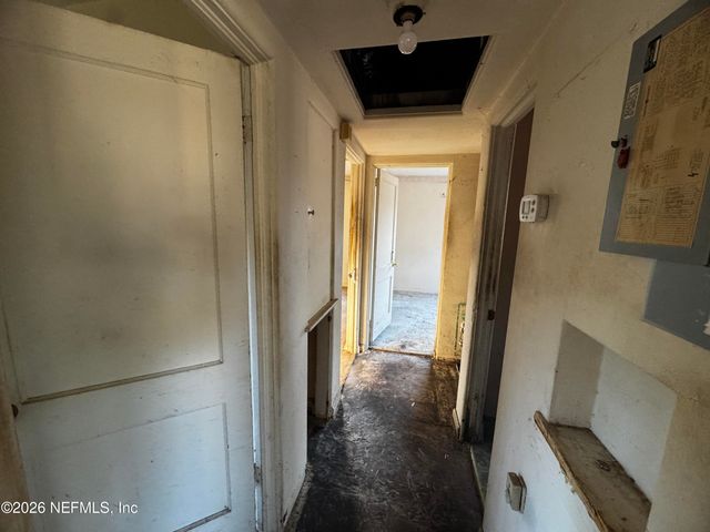 1607 RIVER BLUFF Road N, Jacksonville, FL 32211