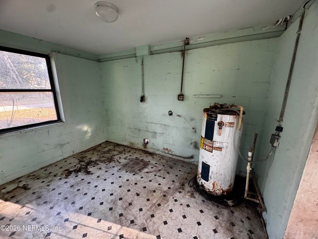 1607 RIVER BLUFF Road N, Jacksonville, FL 32211