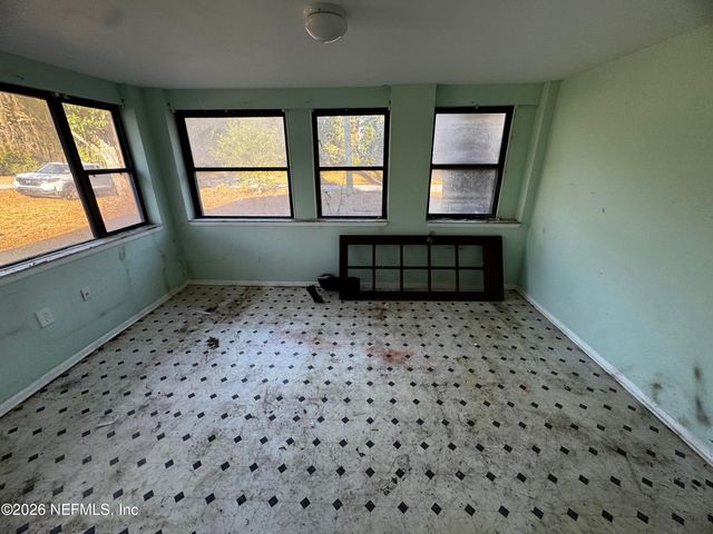 1607 RIVER BLUFF Road N, Jacksonville, FL 32211