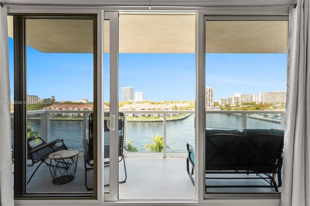 3800 S Ocean Dr 505, Hollywood, FL 33019