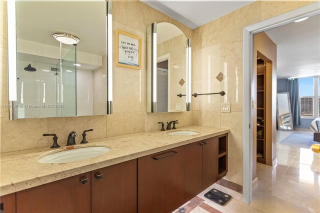 3800 S Ocean Dr 505, Hollywood, FL 33019