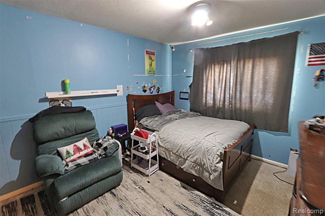 31657 Sibley Road, New Boston, MI 48164