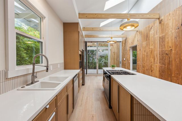 1411 Ruth Street, Houston, TX 77004
