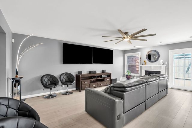 13340 Kit Lane B09, Dallas, TX 75240