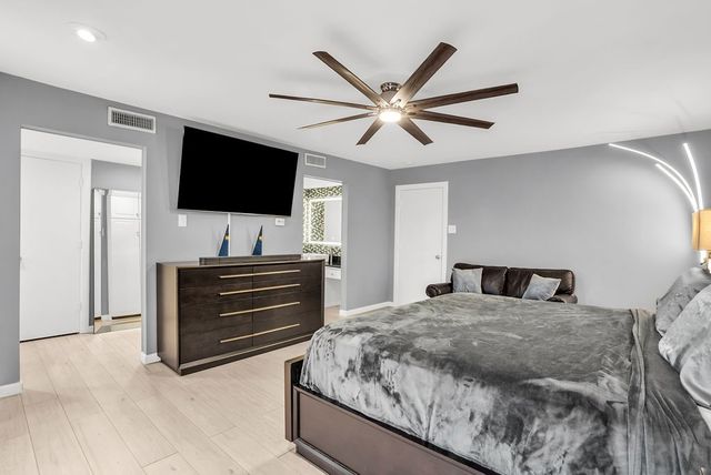 13340 Kit Lane B09, Dallas, TX 75240