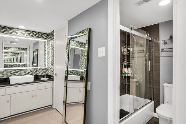 13340 Kit Lane B09, Dallas, TX 75240