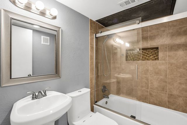 13340 Kit Lane B09, Dallas, TX 75240