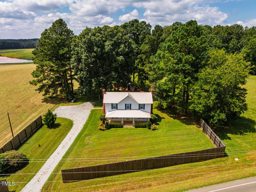 6512 Nc 86 N, Hillsborough, NC 27278