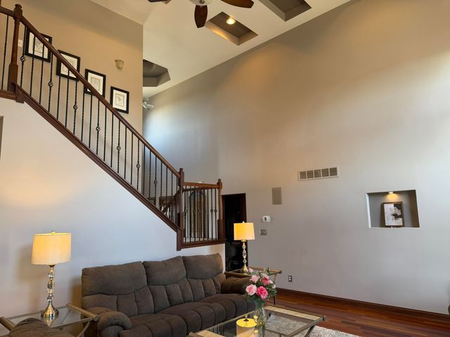 9112 W 96th Place, St. John, IN 46373