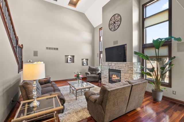 9112 W 96th Place, St. John, IN 46373