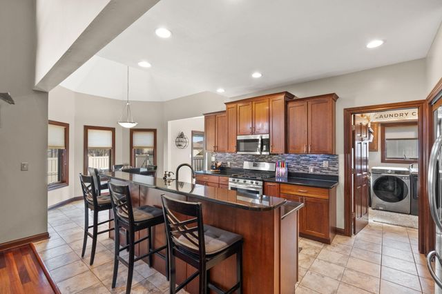 9112 W 96th Place, St. John, IN 46373