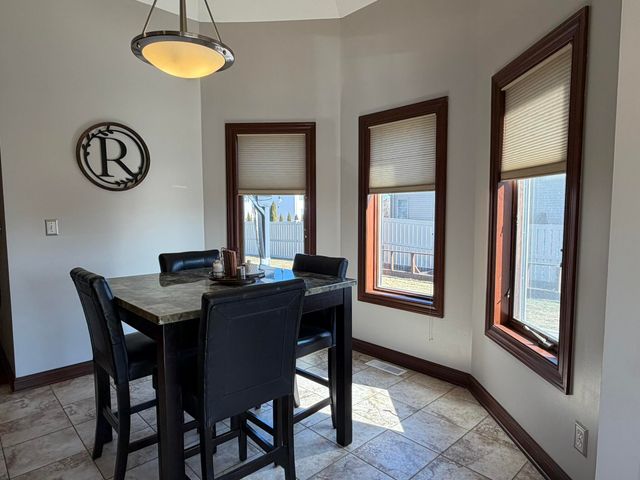 9112 W 96th Place, St. John, IN 46373