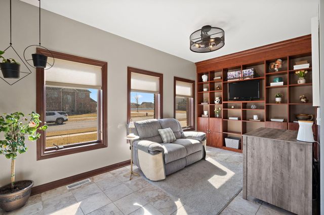 9112 W 96th Place, St. John, IN 46373