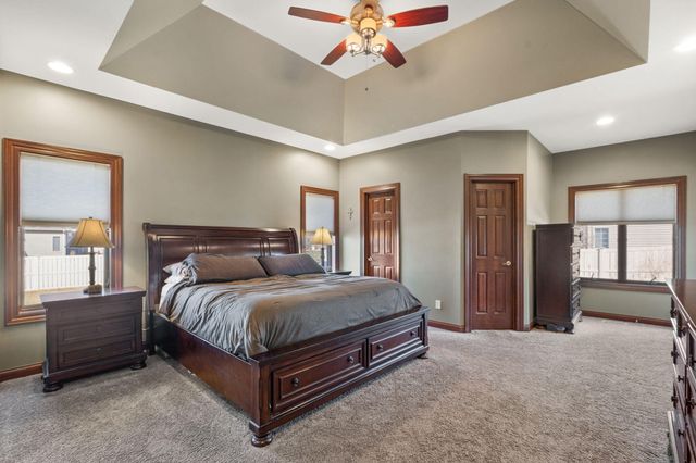 9112 W 96th Place, St. John, IN 46373