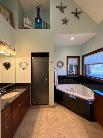 9112 W 96th Place, St. John, IN 46373