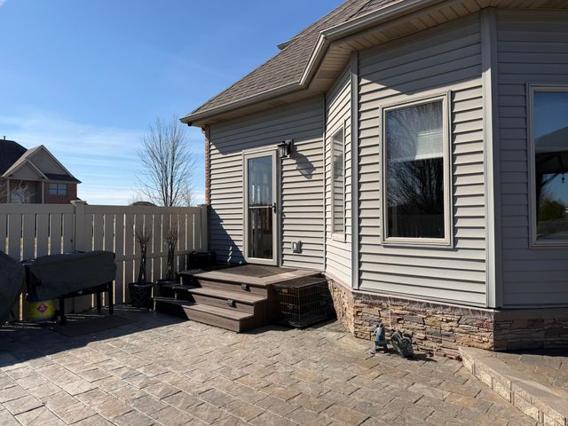 9112 W 96th Place, St. John, IN 46373