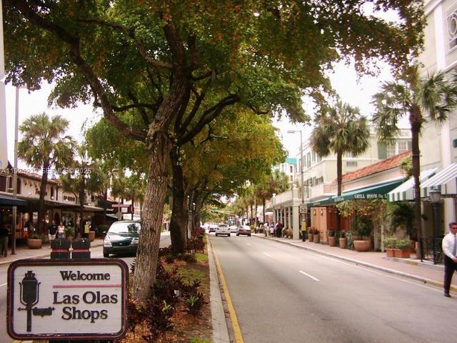 241 SE 9th Ave 106, Pompano Beach, FL 33060