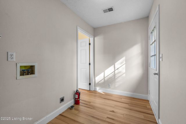 112 Cottage Ct, Bardstown, KY 40004