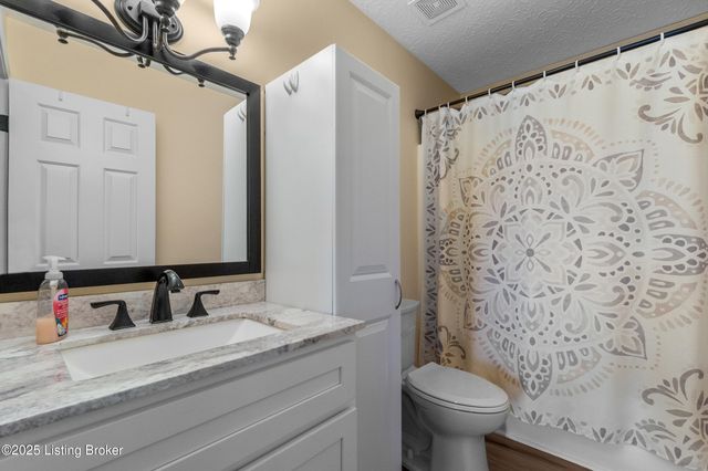 112 Cottage Ct, Bardstown, KY 40004