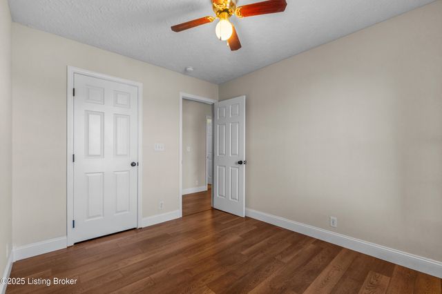 112 Cottage Ct, Bardstown, KY 40004