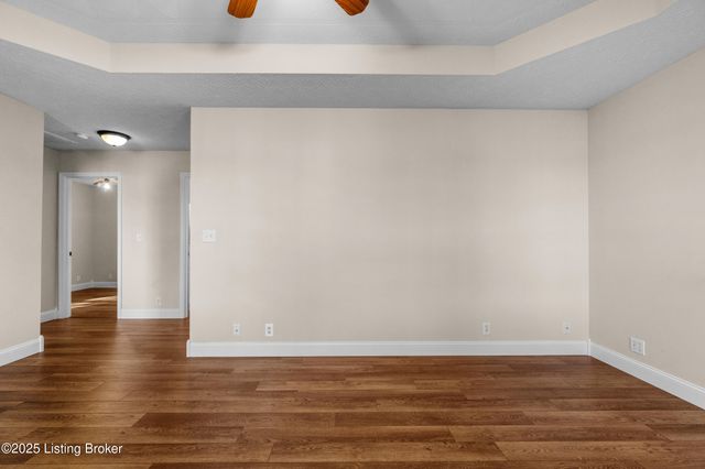 112 Cottage Ct, Bardstown, KY 40004